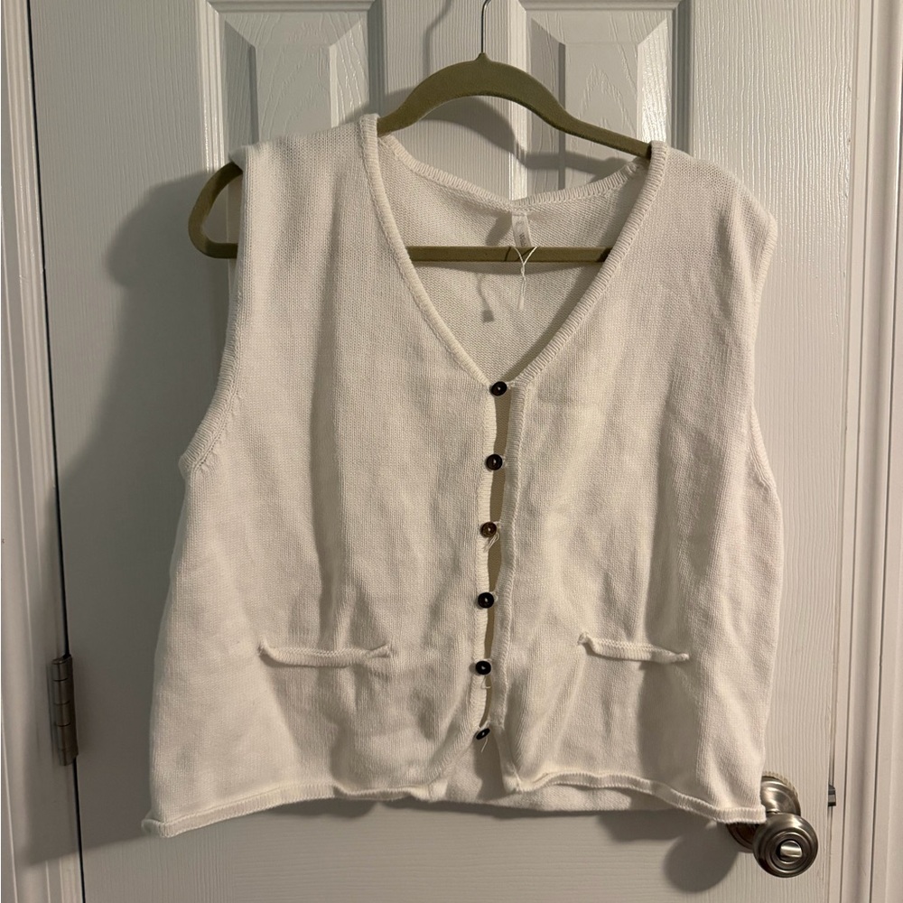 Wishlist Cream Button-Front Knit Vest